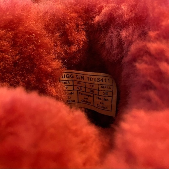 Ugg Pink Suede Sherling Lined Ankle Booties Size 7 - Picture 8 of 8